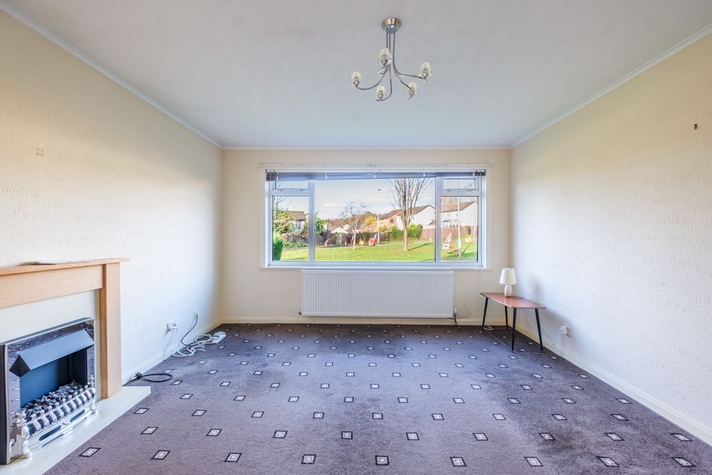 Property photo 3 of 31