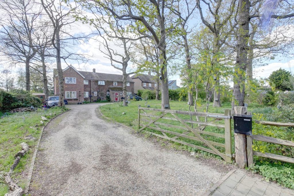 Property photo 1 of 38