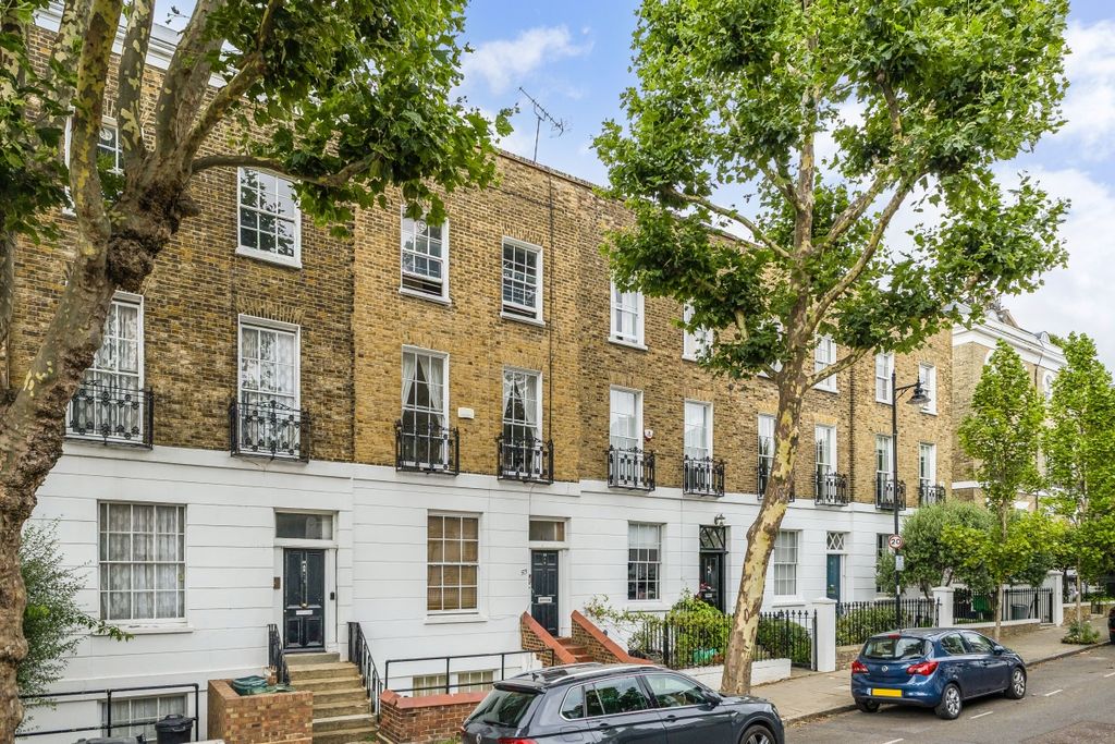 Property photo 1 of 17 Richmond Avenue