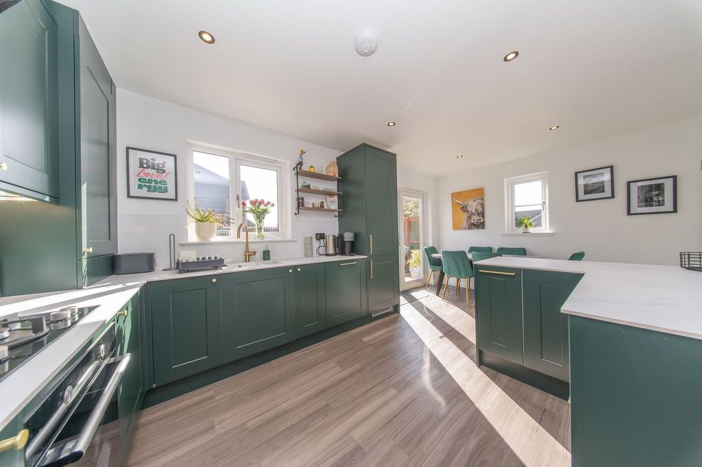 Property photo 3 of 47 Kitchen