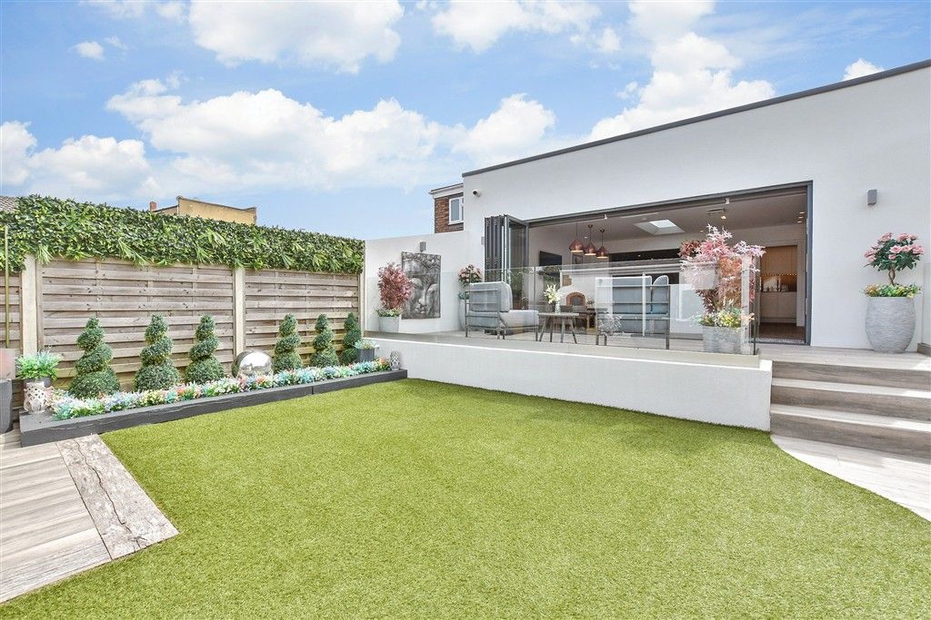 Property photo 1 of 30 Rear Garden