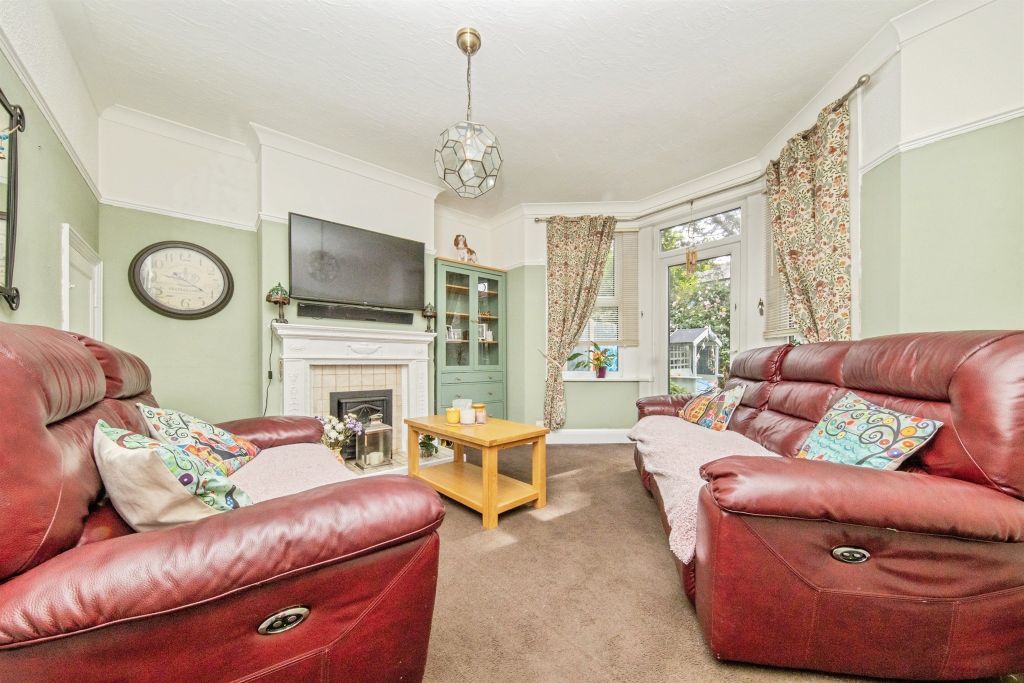 Property photo 2 of 21