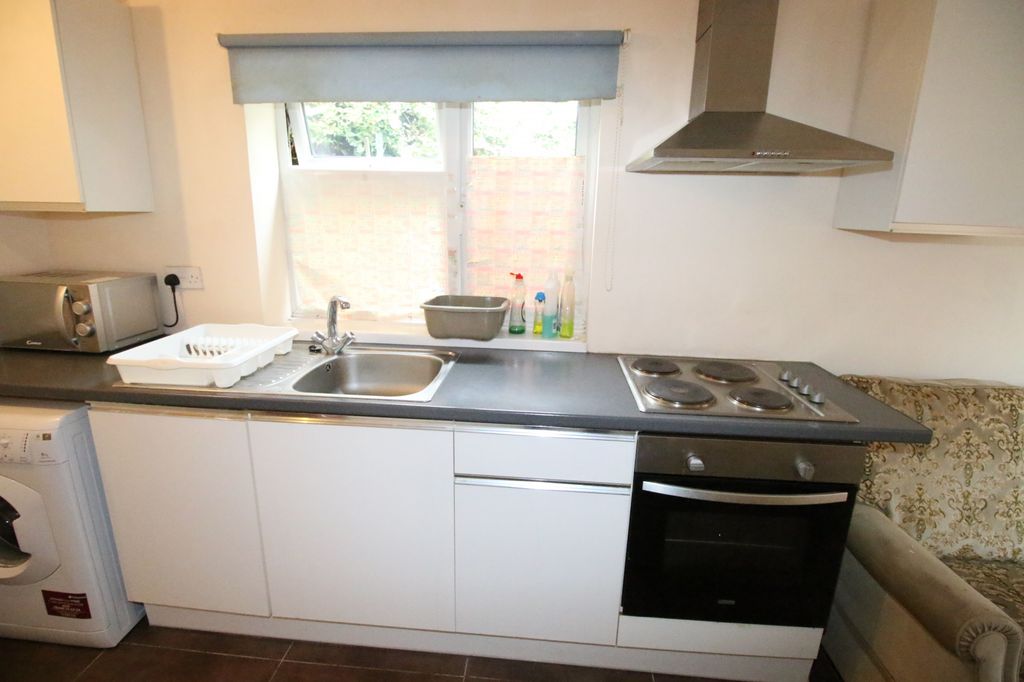 Property photo 2 of 4