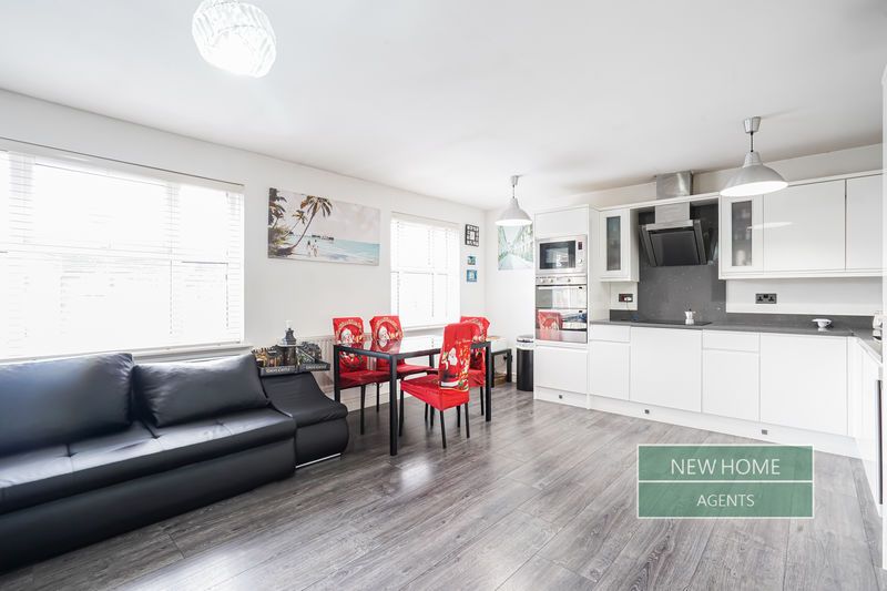 Property photo 2 of 12 Photo 4