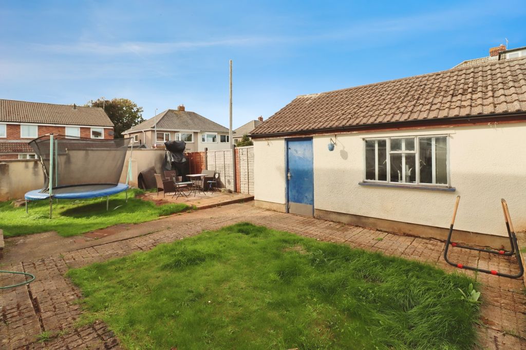 Property photo 2 of 17 Photo