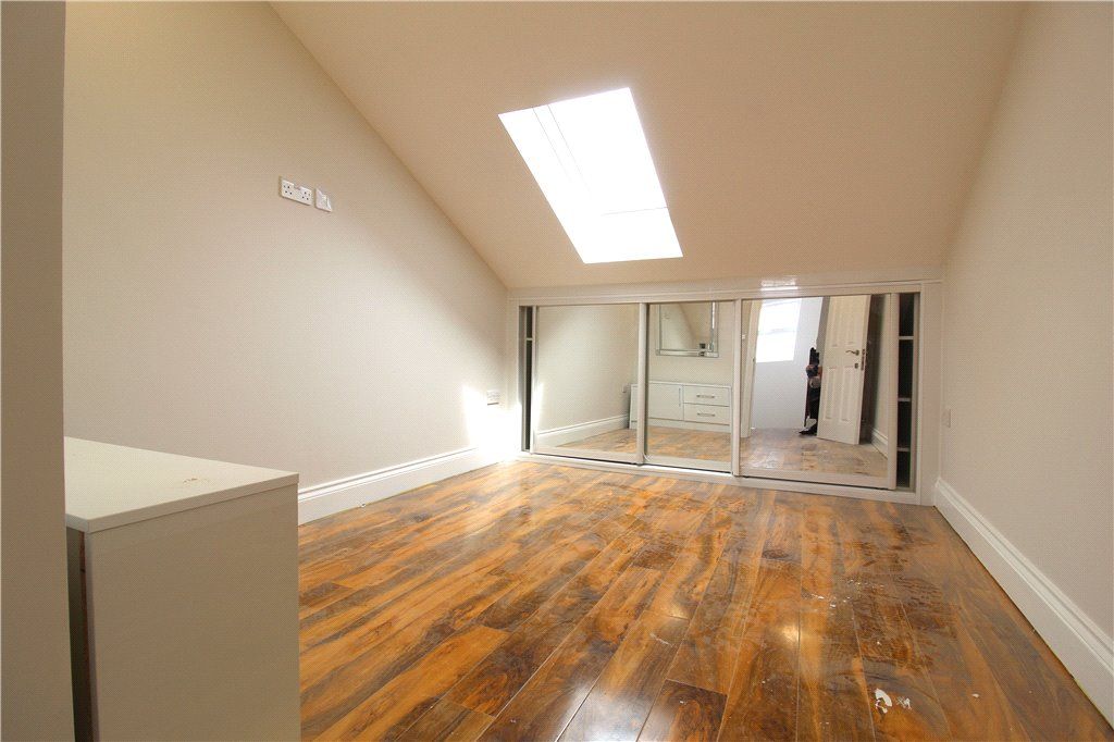 Property photo 3 of 8 Bedroom