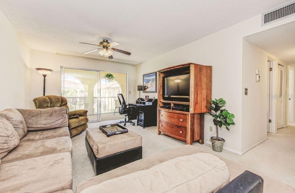 Property photo 3 of 19 <Alttext/>