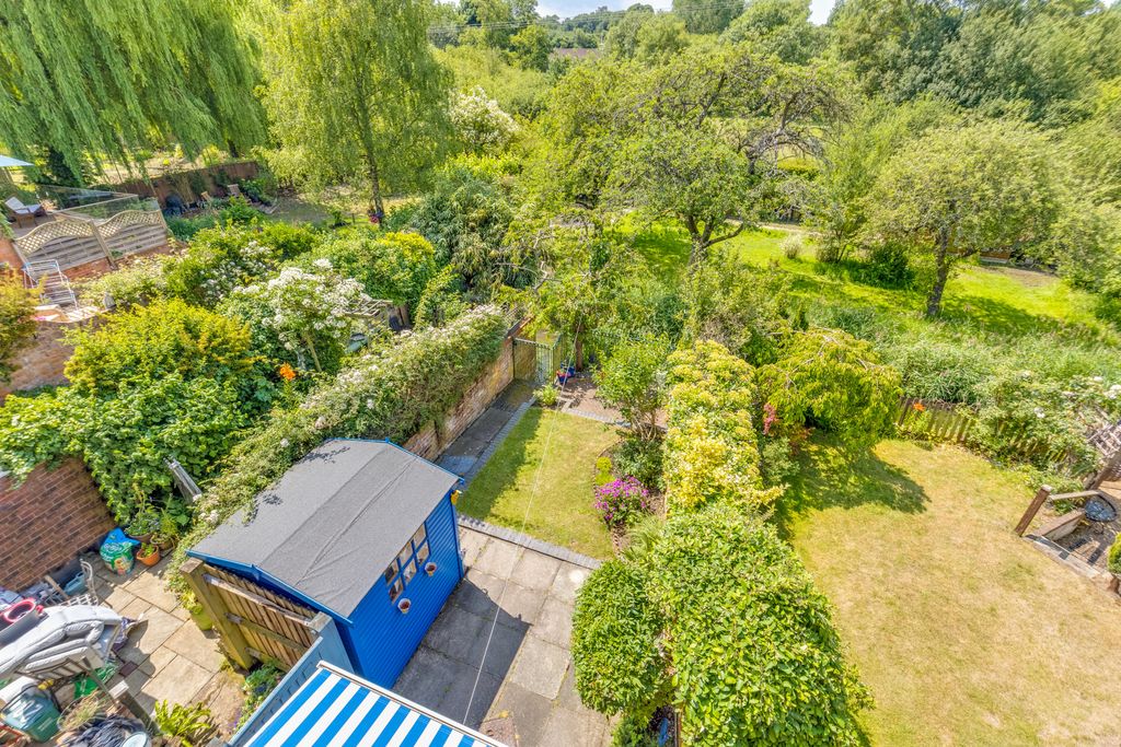 Property photo 2 of 22