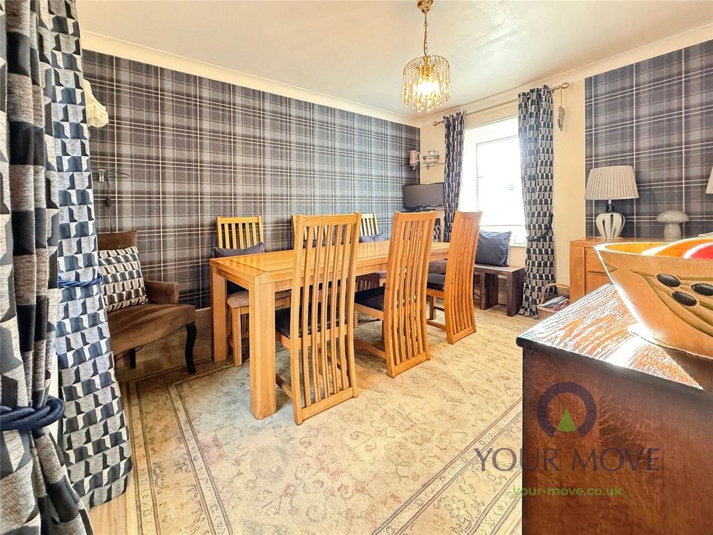 Property photo 2 of 17 Picture No. 22