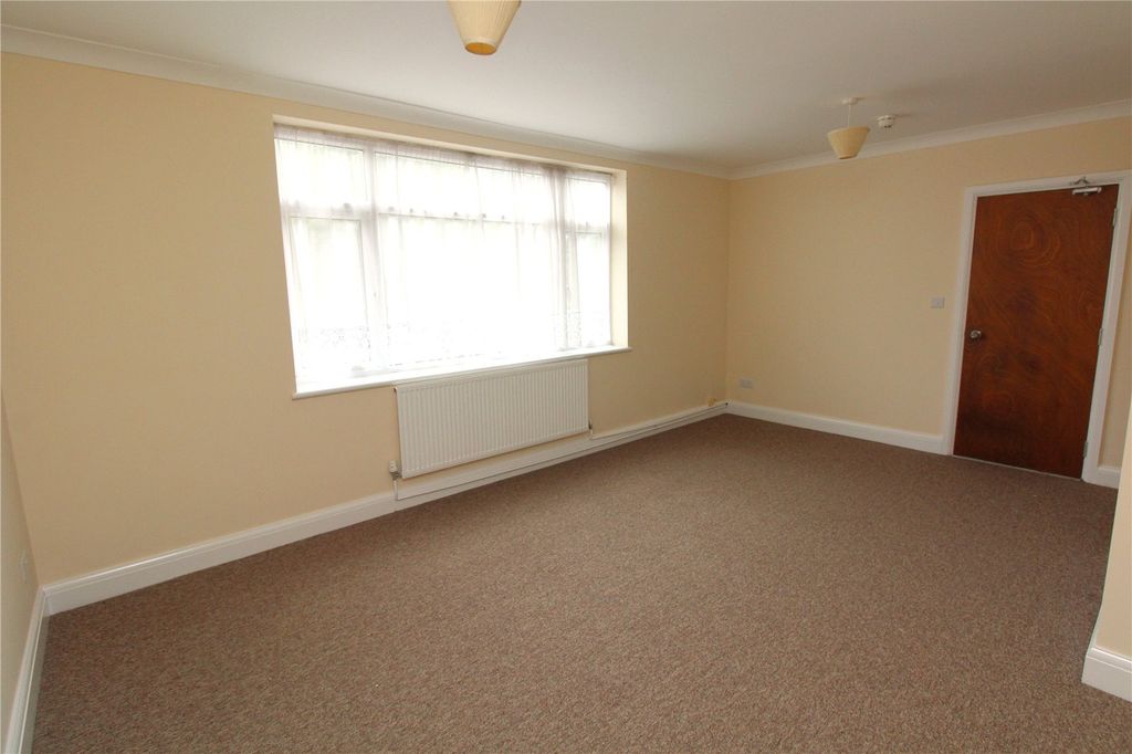 Property photo 2 of 17 Lounge View 1