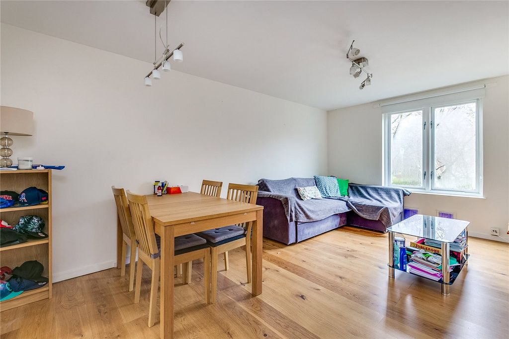 Property photo 2 of 6