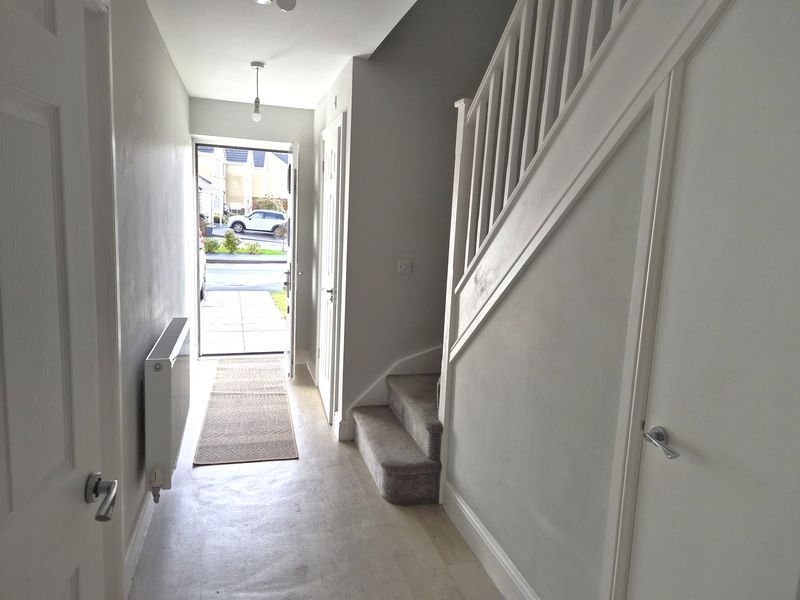 Property photo 2 of 12 Photo 4