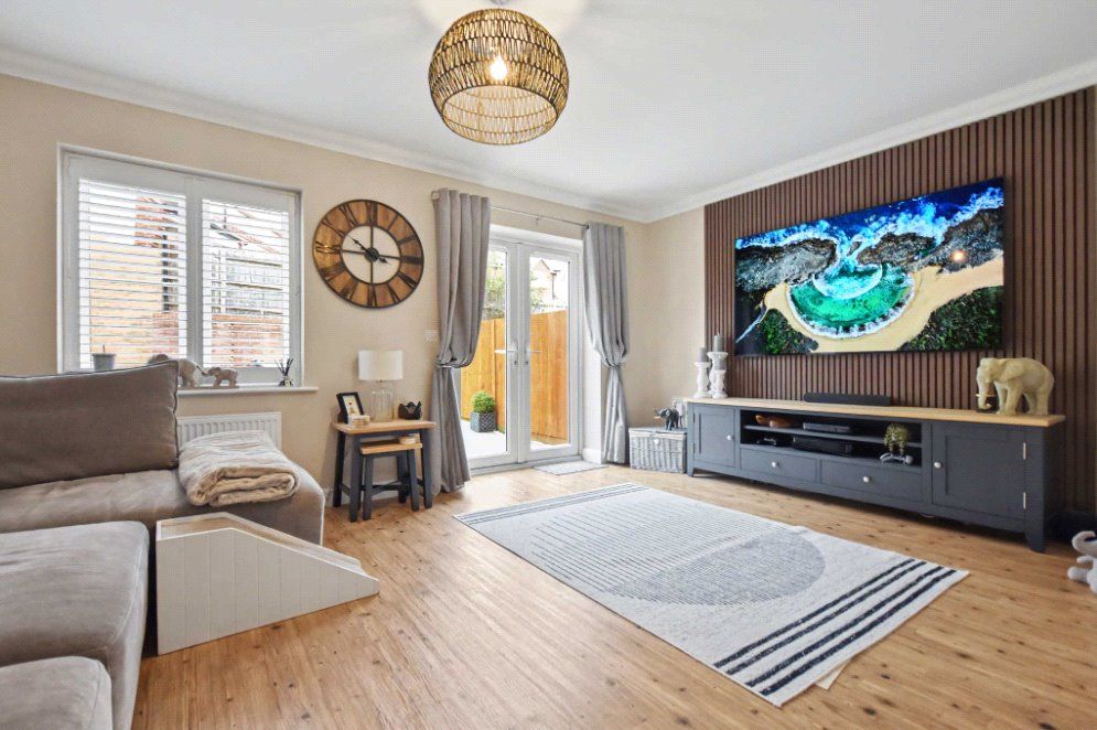 Property photo 2 of 11 2