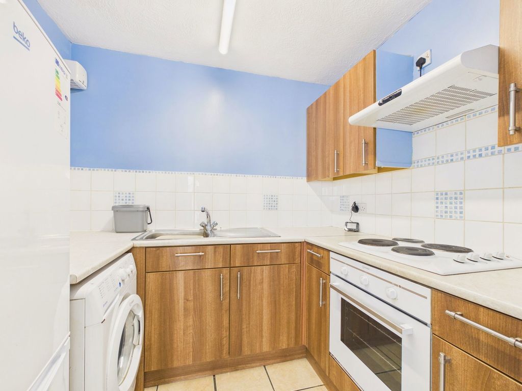 Property photo 2 of 6