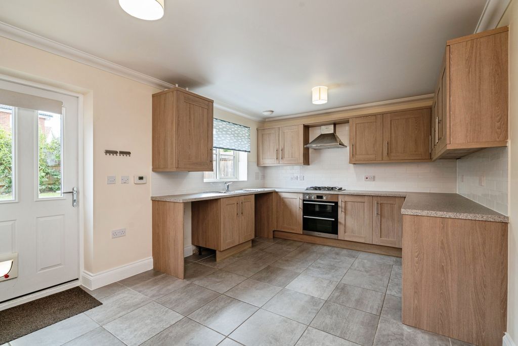 Property photo 2 of 22 Kitchen