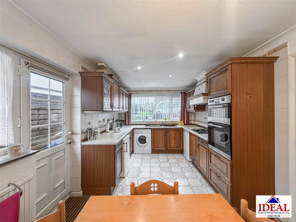 Property photo 2 of 14 Image00001.Jpg