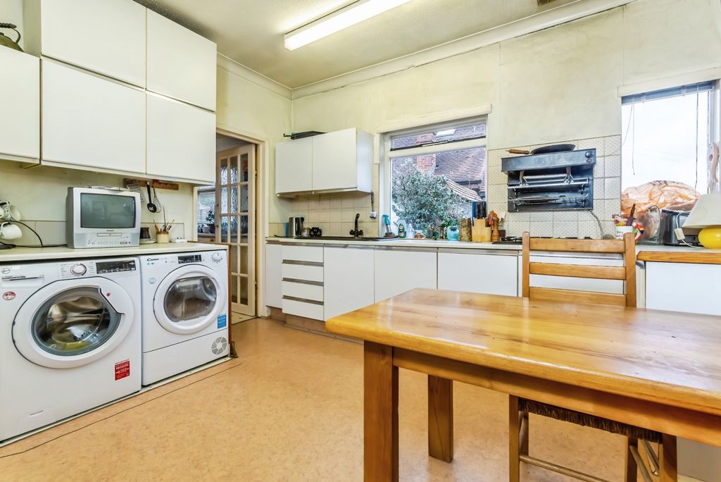 Property photo 3 of 21 Pbox-Img.Jpg
