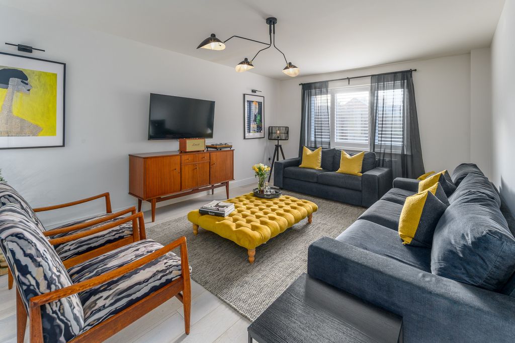 Property photo 2 of 43 Photo 2