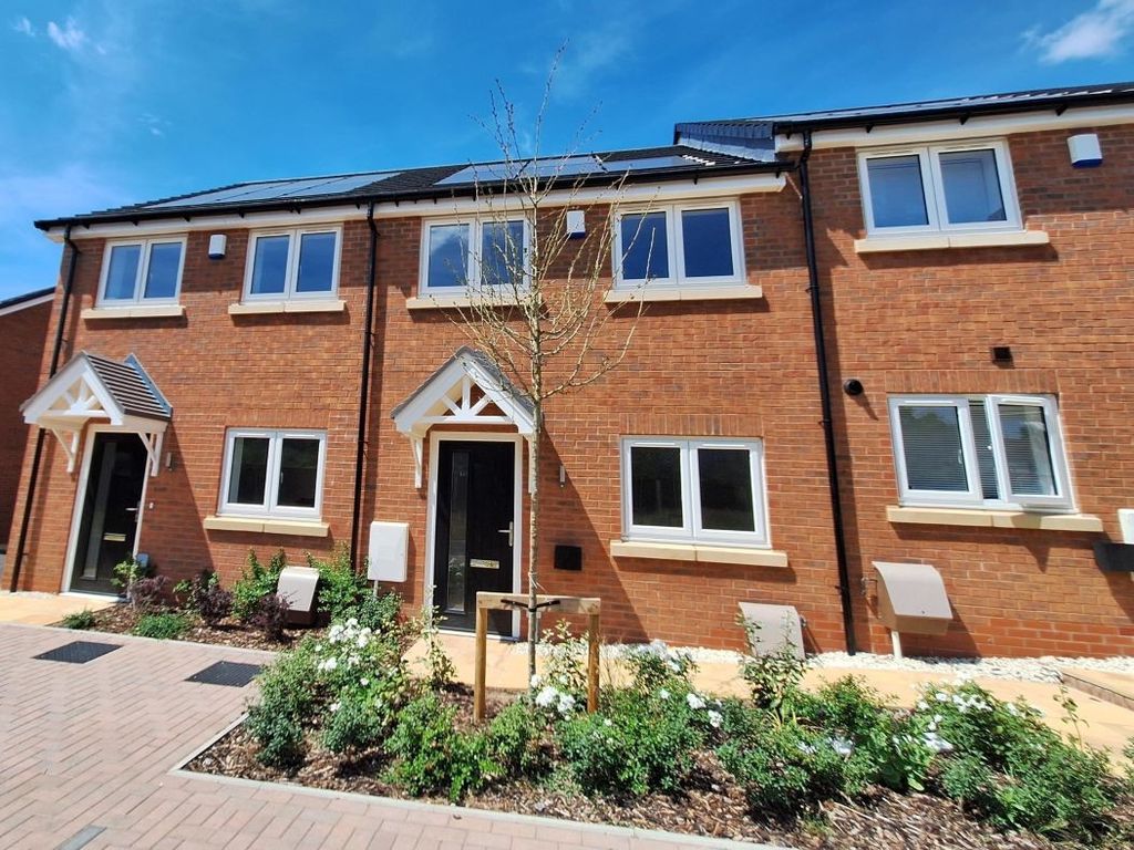 Property photo 1 of 15 External