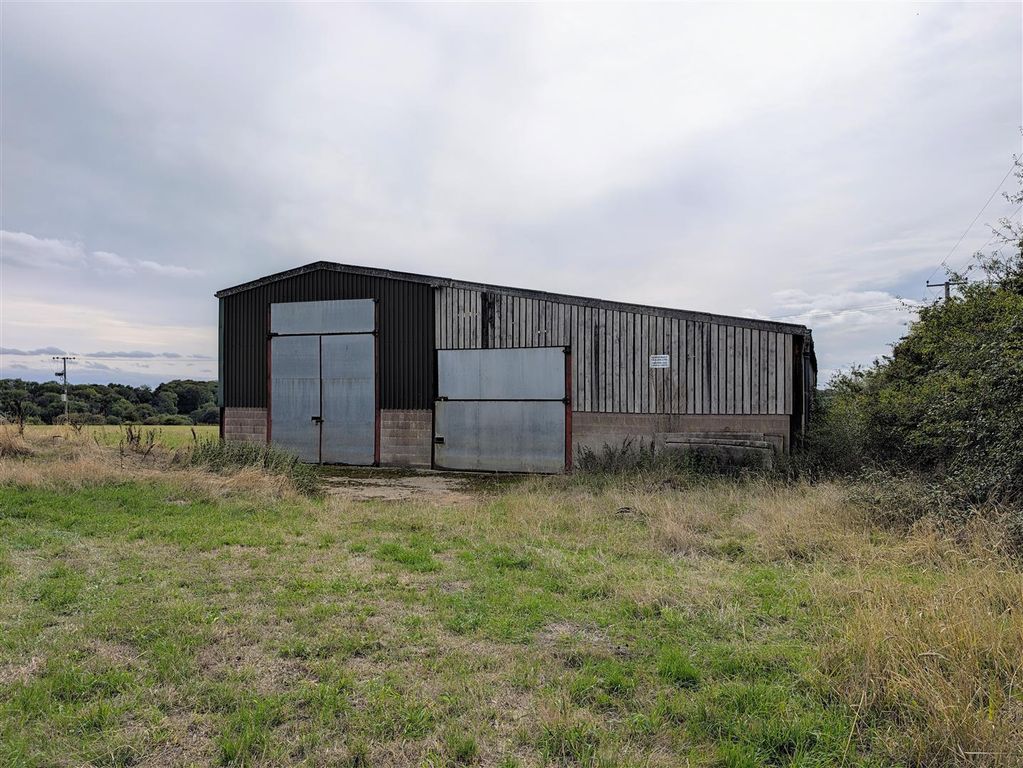 Property photo 2 of 7