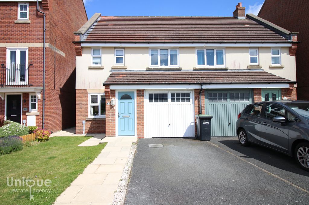 Property photo 1 of 23