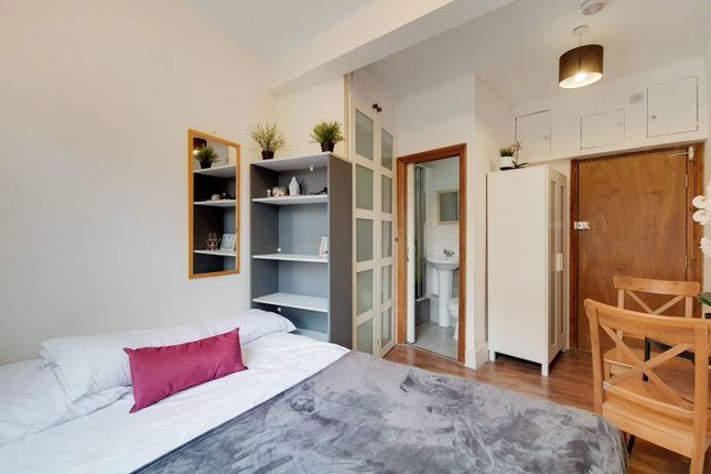 Property photo 1 of 6 4484420