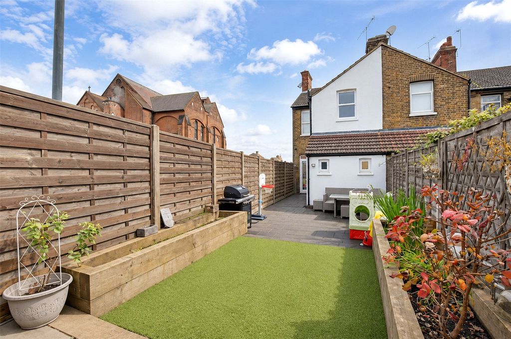 Property photo 3 of 17 Picture No. 22