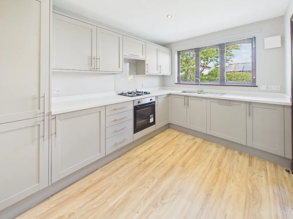 House in Edinburgh, Liberton and District - More