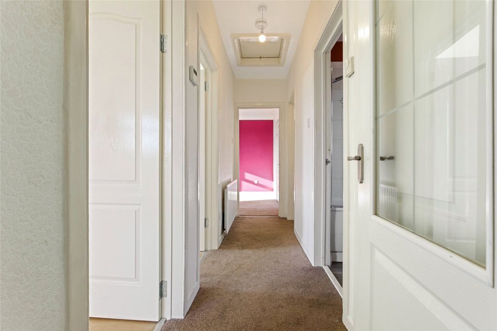 Property photo 3 of 21 Picture No. 05