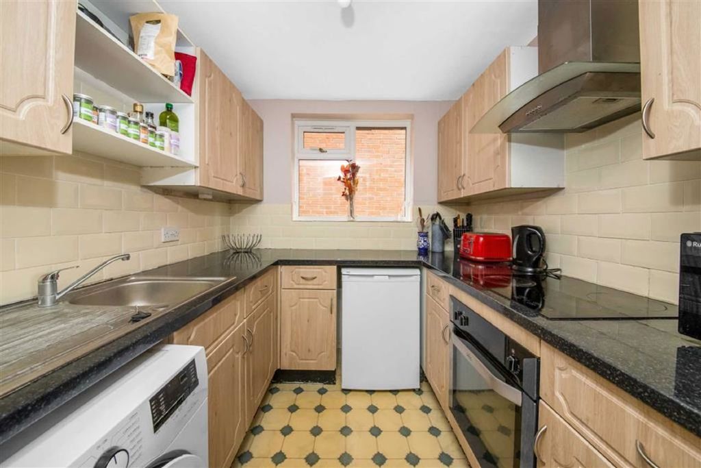 Property photo 3 of 7