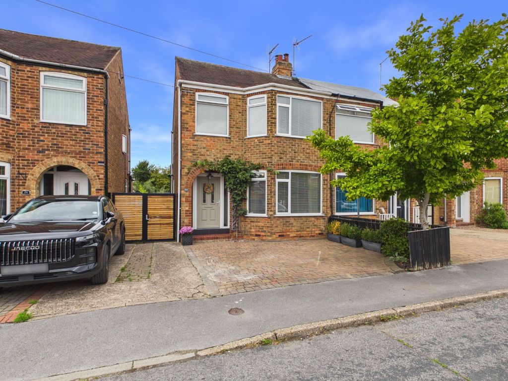 Property photo 1 of 27 5379453