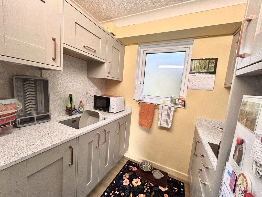 Property photo 2 of 12 Kitchen