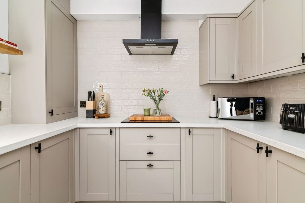 Property photo 1 of 18 Pbox-Img.Jpg