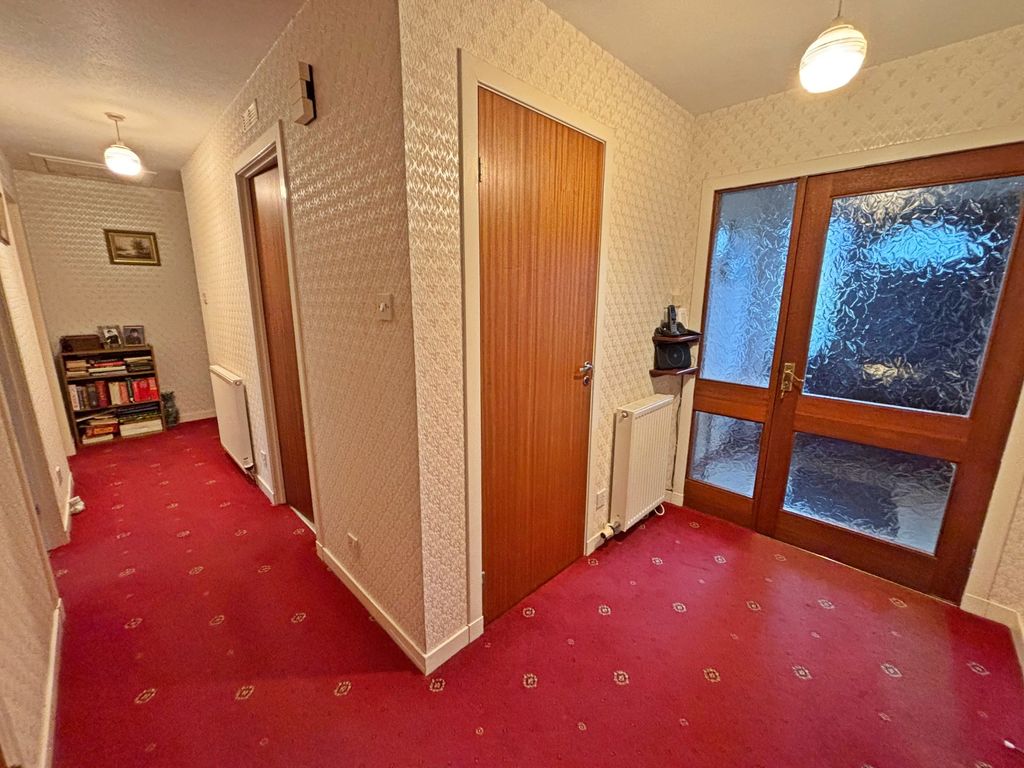 Property photo 3 of 26