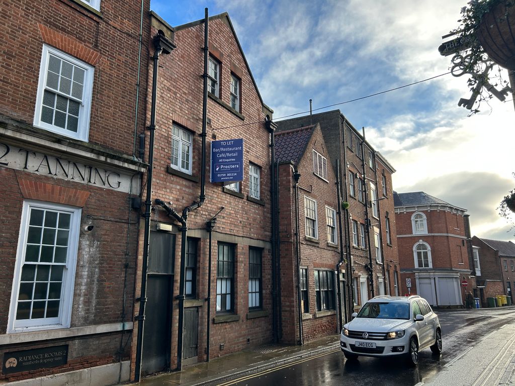 Property photo 2 of 3