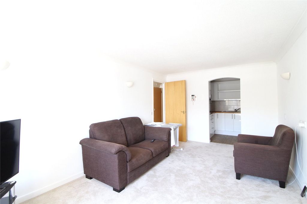 Property photo 3 of 14 Picture No. 06