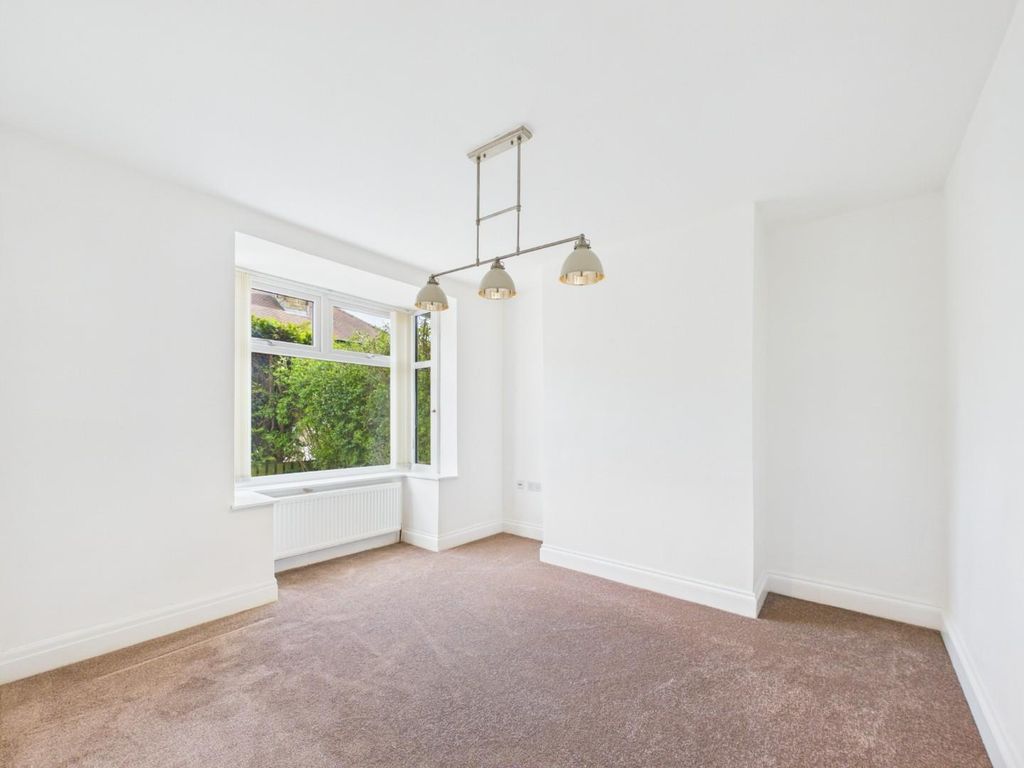 Property photo 3 of 10 Cam01268G0-Pr0474-Still002.Jpg