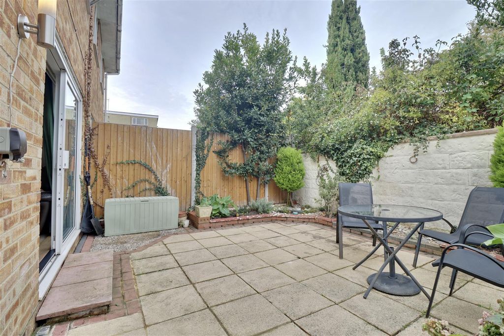 Property photo 1 of 14 577Fa1E8-D625-4196-B6D7-539C36Cda9B6_1_201_A.Jpeg