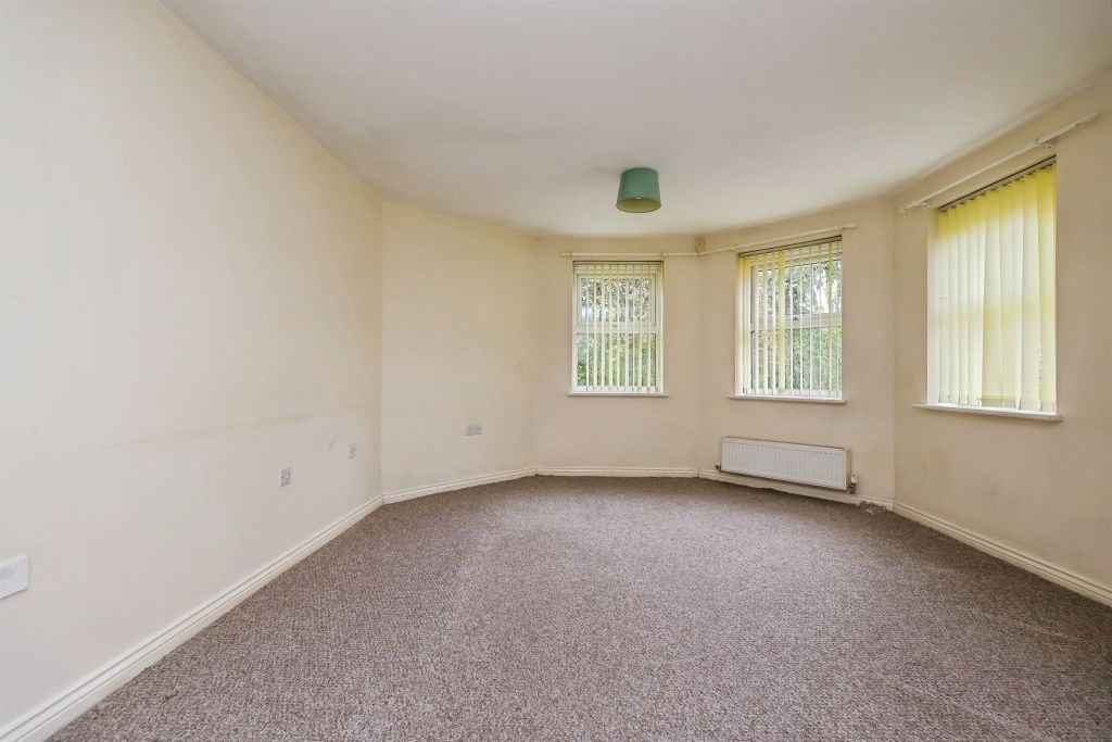 Additional image 5 of 2 bed flat for salePalmerston Road, Ilkeston DE7