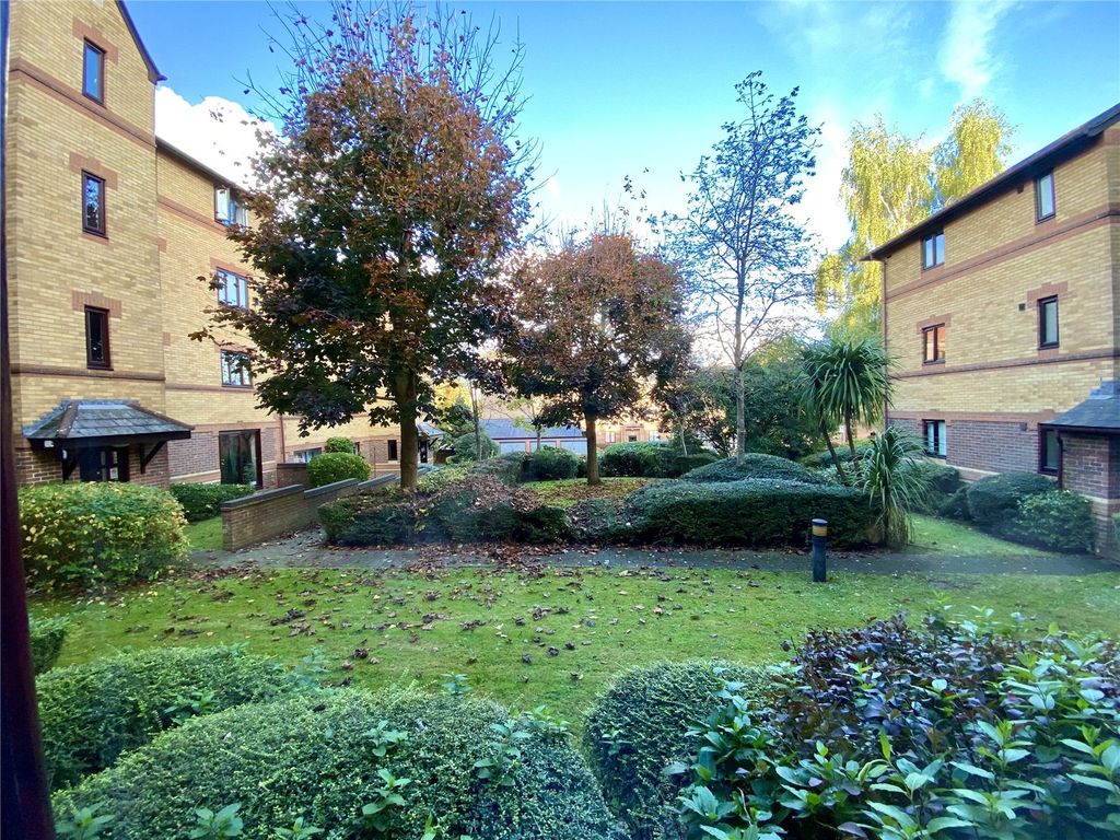 Property photo 1 of 15 Picture No. 23