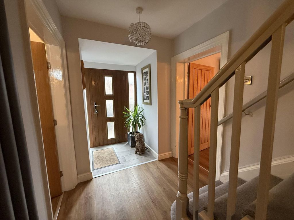 Property photo 3 of 30