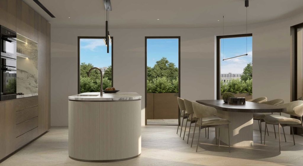 Property photo 1 of 4