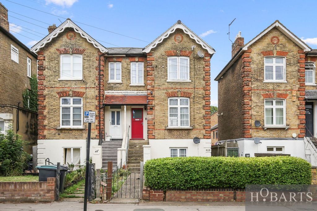 Property photo 1 of 12 2Â Bedroom Maisonette For Sale