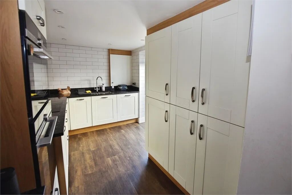 Property photo 3 of 13 Picture 3