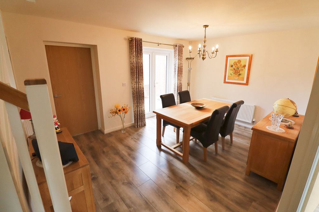 Property photo 3 of 15 Photo 8