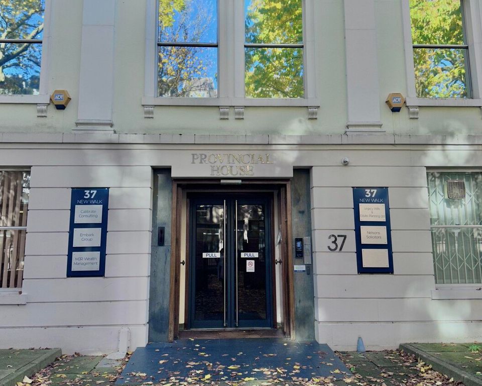 Property photo 2 of 10