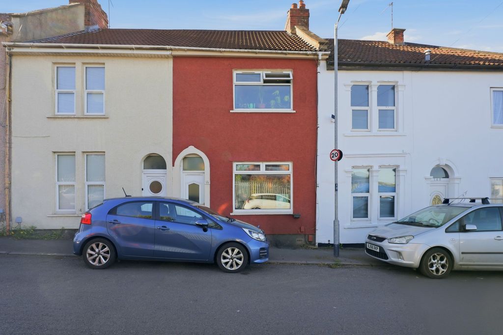 Property photo 1 of 21
