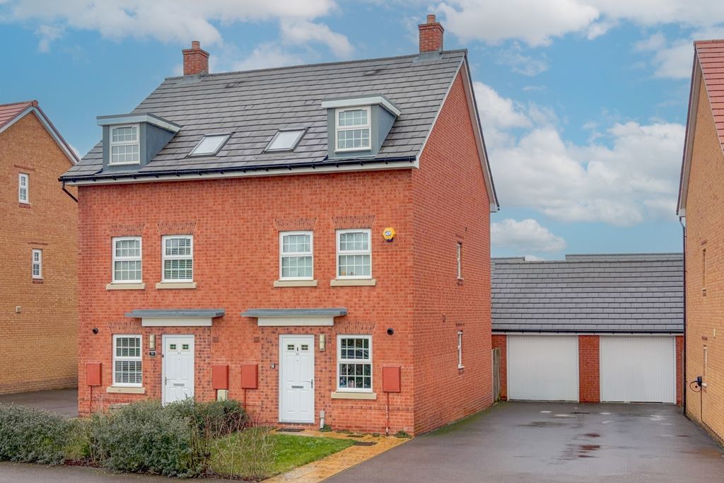 Property photo 1 of 15 Front Of House