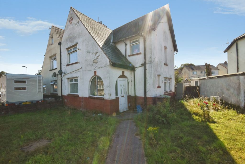 Property photo 1 of 16 Front View
