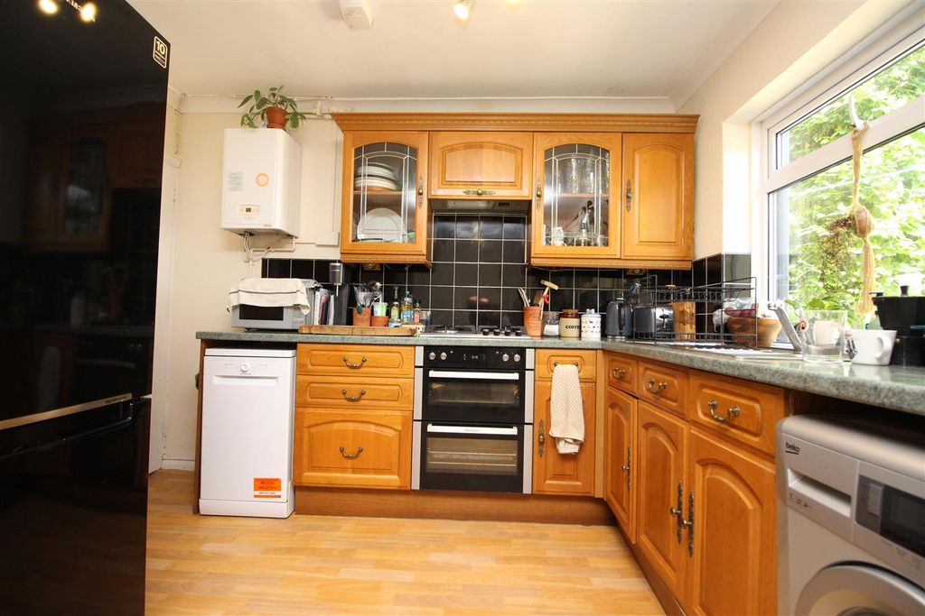 Property photo 2 of 10 Picture 2